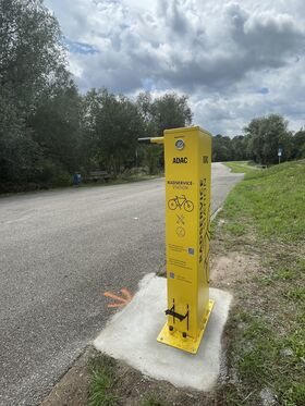 ADAC Radservice-Station beim Lußhardtsee in Kronau eröffnet